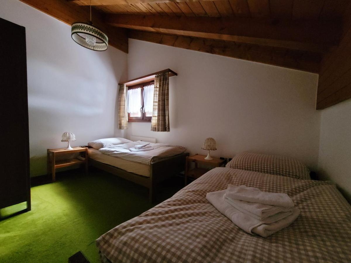Chalet-Schuemli Maisonette Ernen Buitenkant foto